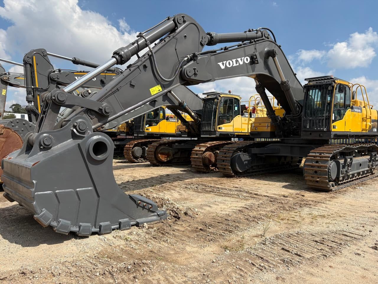 VOLVO EC750DL EXCAVATOR