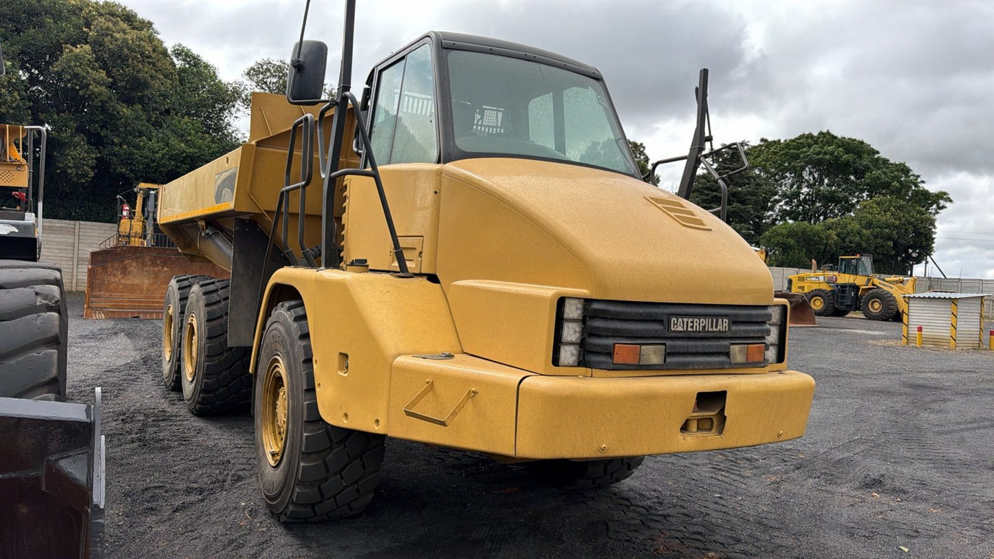 CATERPILLAR 730 ARTICULATED DUMP TRUCK