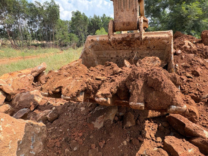 2012 HYUNDAI ROBEX 305LC-7 EXCAVATOR