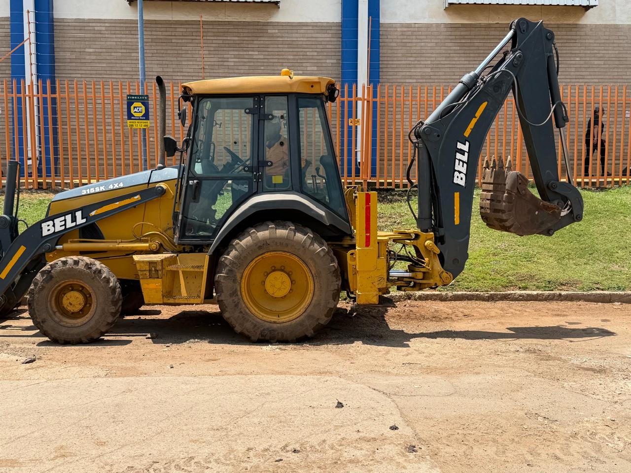 2013 BELL 315SK 4X4 TLB BACKHOE LOADER