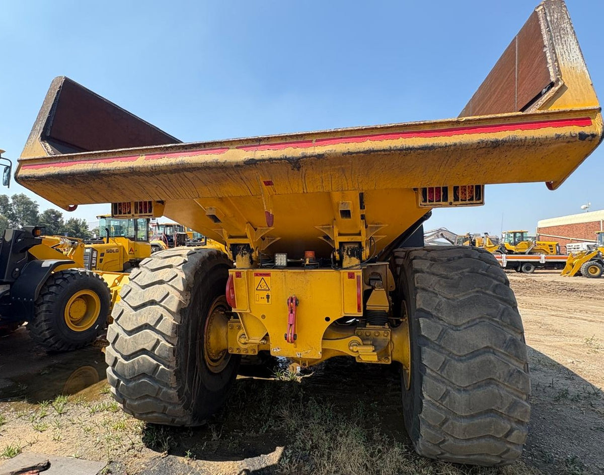 VOLVO A40E ARTICULATED DUMP TRUCK
