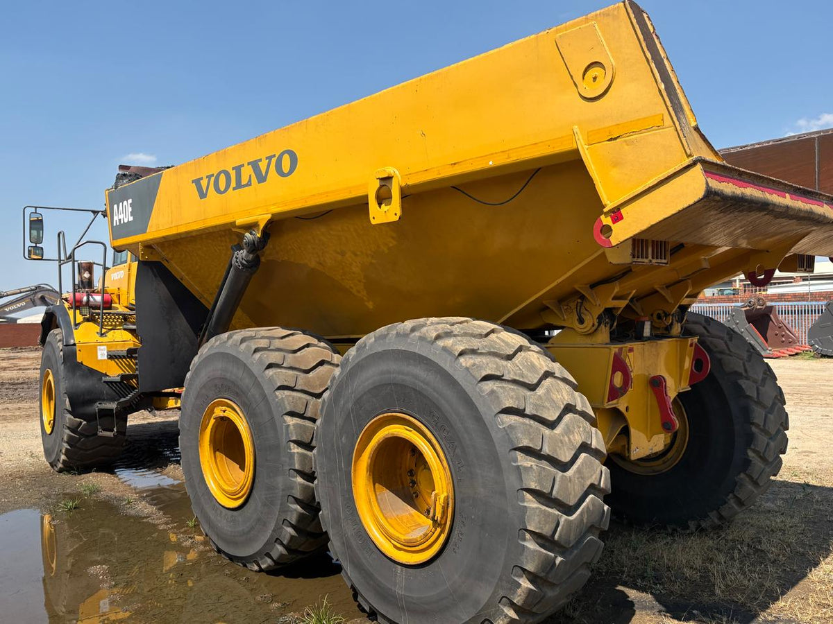 VOLVO A40E ARTICULATED DUMP TRUCK