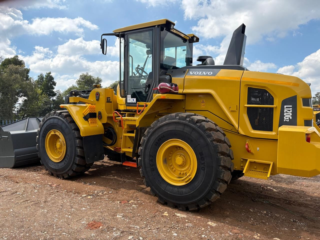 VOLVO L120GZ LOADER