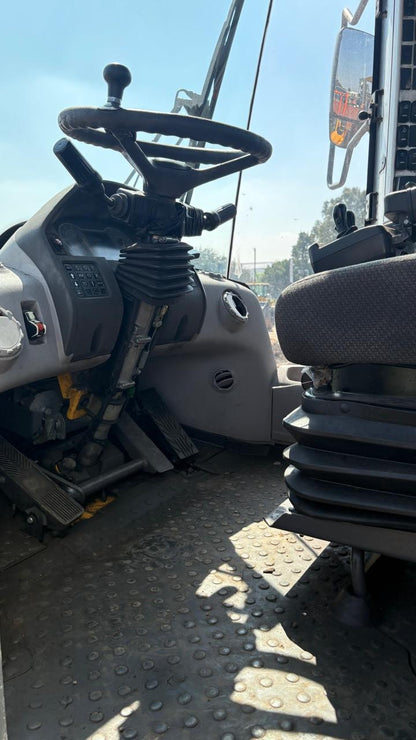 VOLVO L220H LOADER