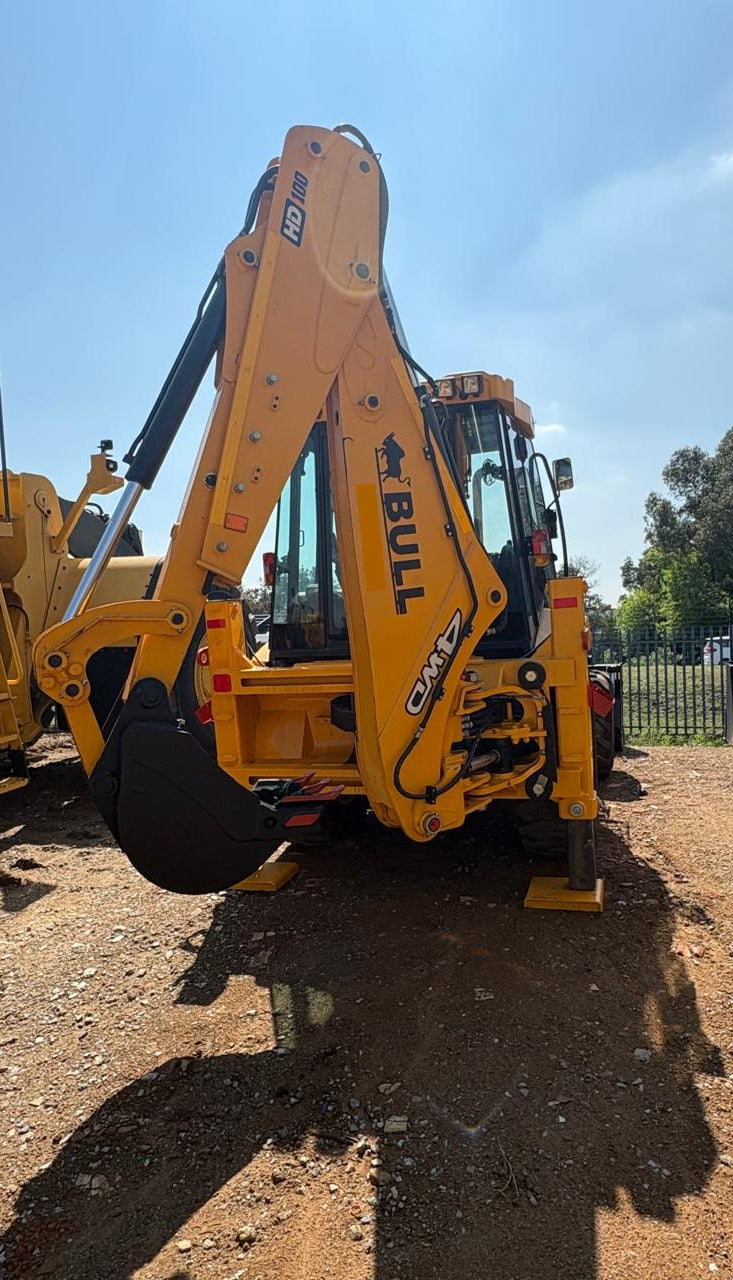 BULL HD100MP TLB BACKHOE LOADER