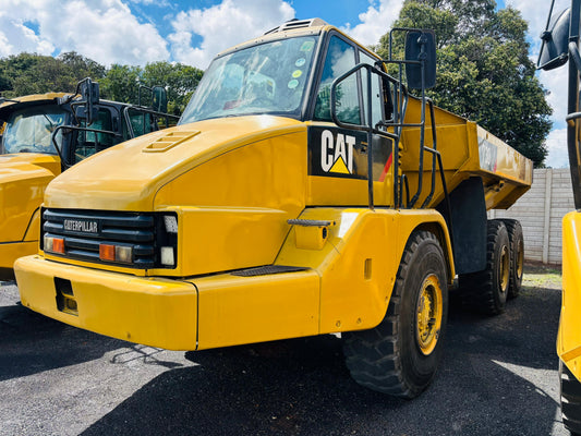 CATERPILLAR 730 ARTICULATED DUMP TRUCK