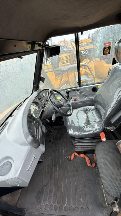 CATERPILLAR 730 ARTICULATED DUMP TRUCK