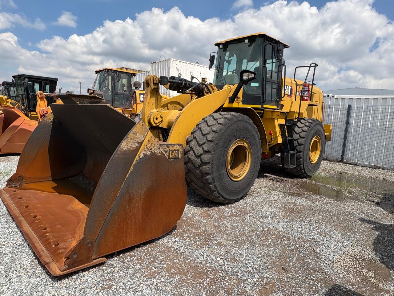 Caterpillar 966GC wheel loader