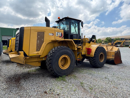 Caterpillar 966GC side view 