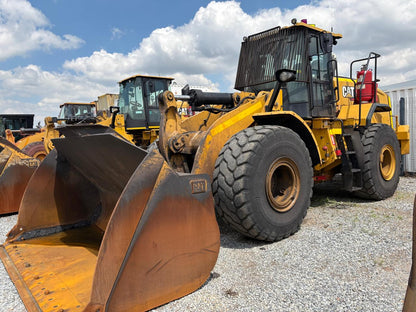 Caterpillar 966 loader working