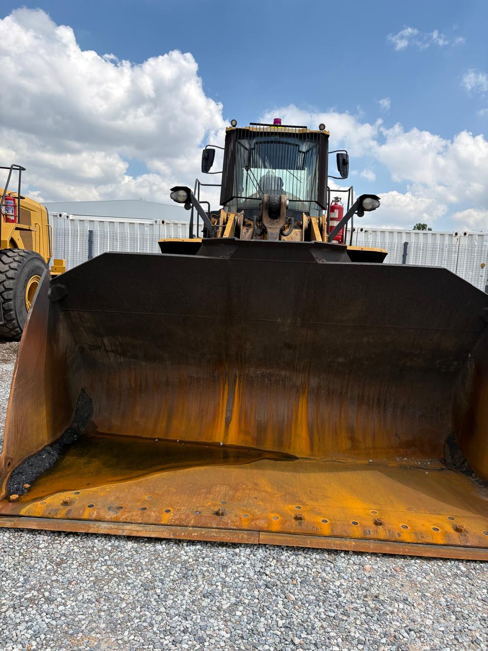 CAT 966 loader bucket view