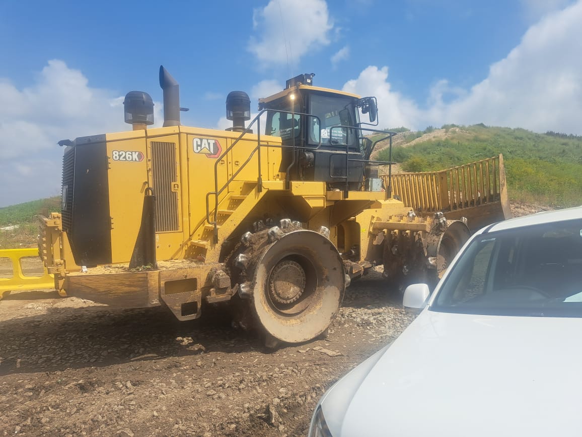 CATERPILLAR 826K LANDFILL COMPACTOR