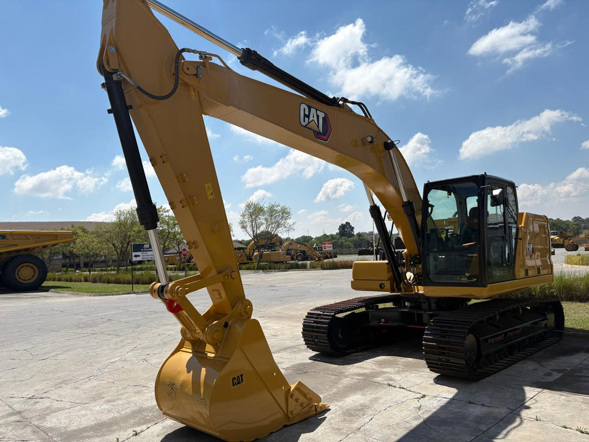 CATERPILLAR 320GC EXCAVATOR