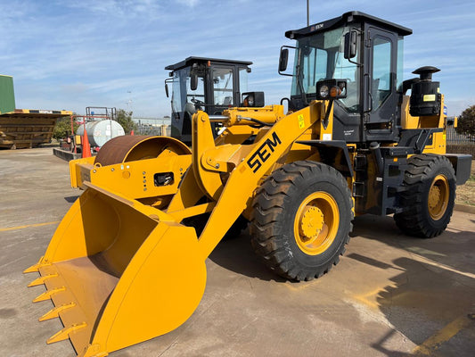 SEM 636D LOADER