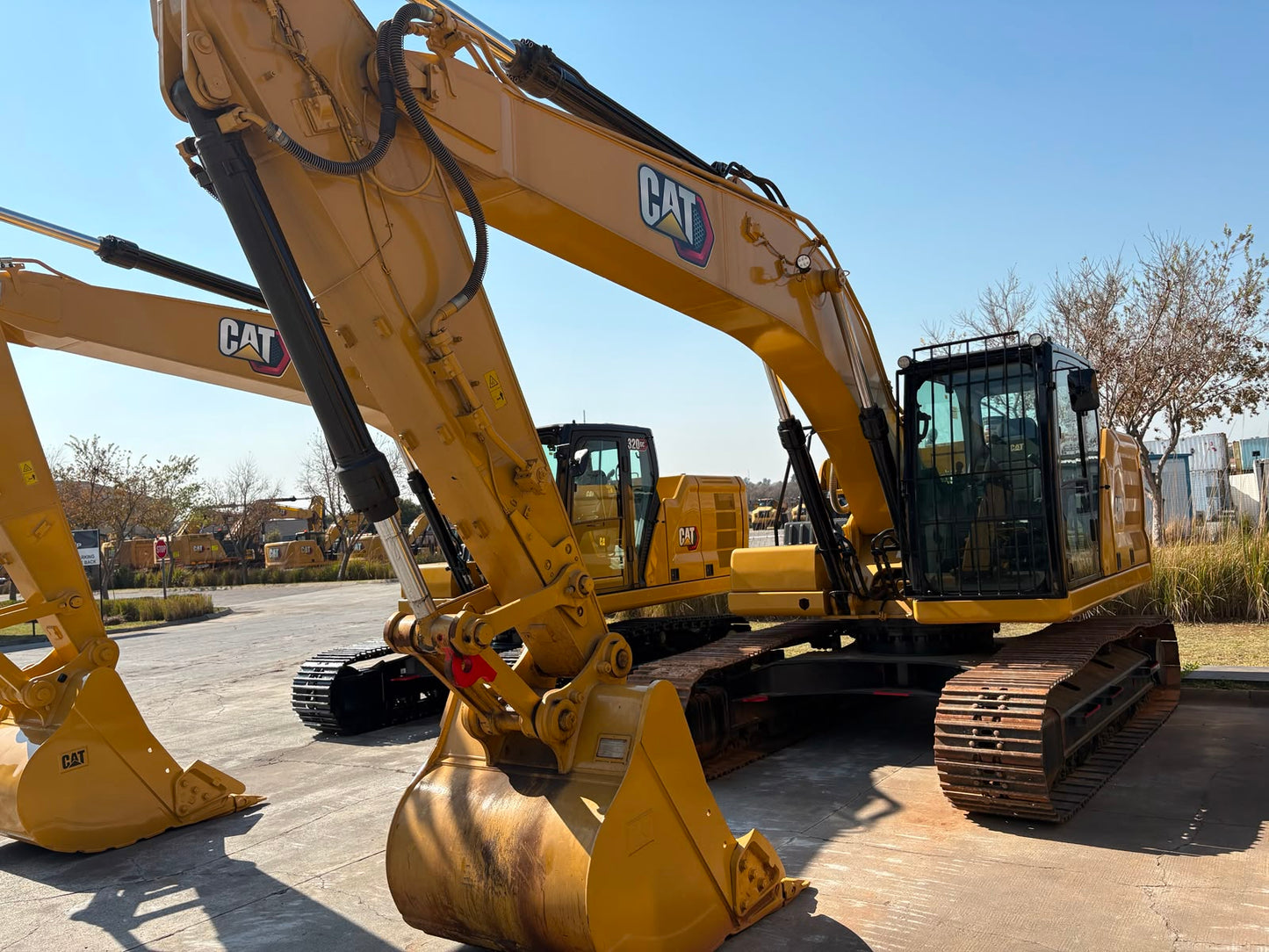 CATERPILLAR 320GC EXCAVATOR