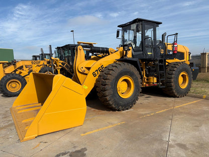 SEM 676 LOADER