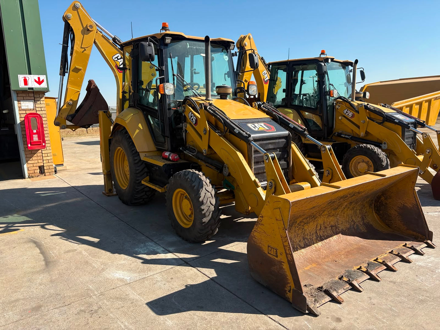 CATERPILLAR 426 4X4 BACKHOE LOADER TLB