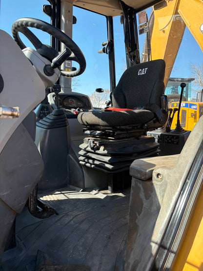 CATERPILLAR 426 4X4 BACKHOE LOADER TLB