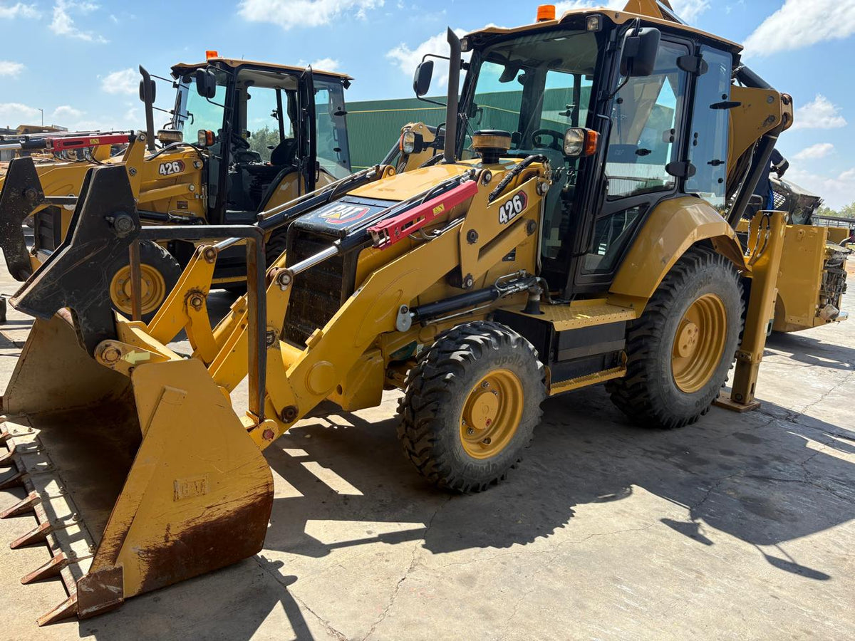 CATERPILLAR 426 BACKHOE LOADER FOR SALE