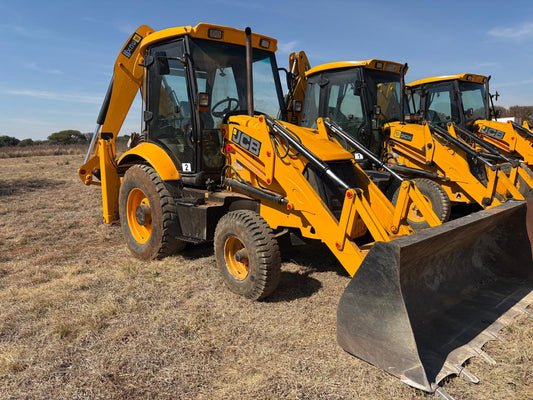 JCB 3CX 4X2 BACKHOE LOADER TLB
