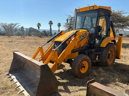JCB 3CX 4X2 BACKHOE LOADER TLB