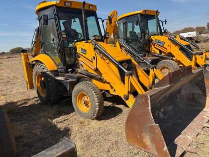 JCB 3CX 4X2 BACKHOE LOADER TLB