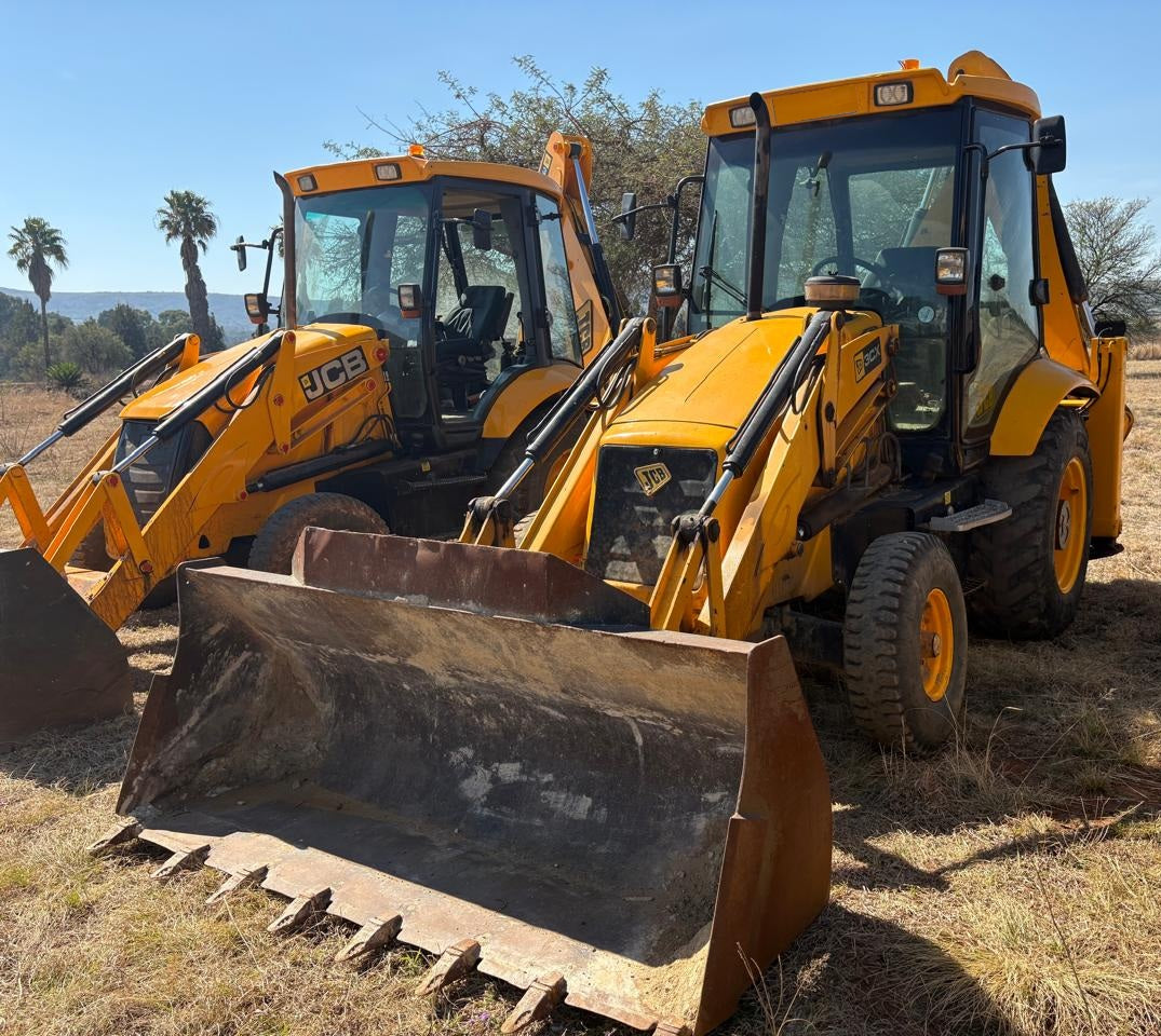 JCB 3CX 4X2 BACKHOE LOADER TLB