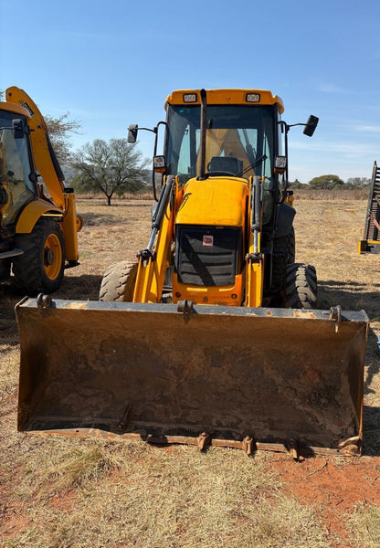 JCB 3CX 4X2 BACKHOE LOADER TLB