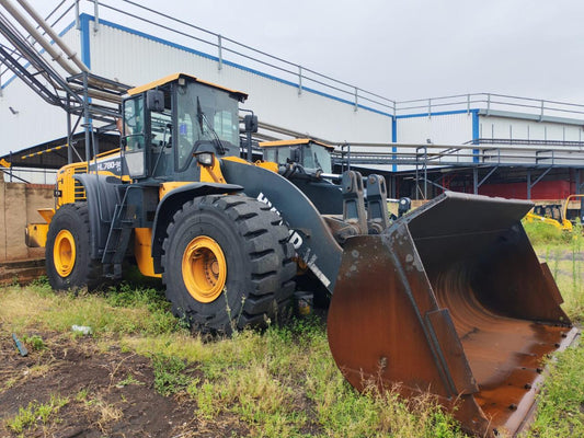 HYUNDAI HL780-9S XTD LOADERS