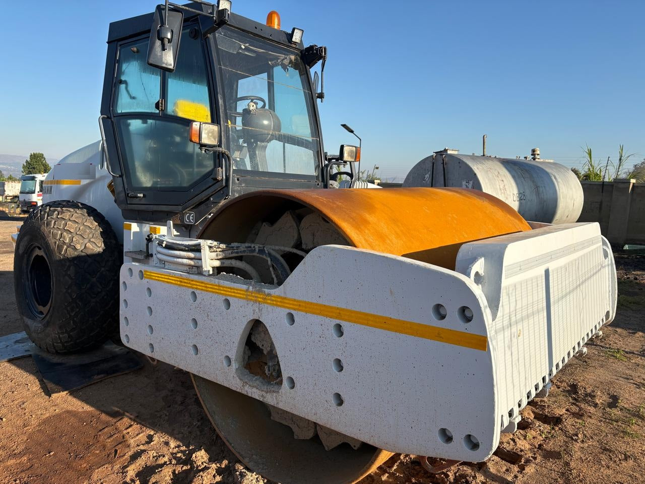 HAMM 3520 SMOOTH DRUM ROLLER (20 TON)