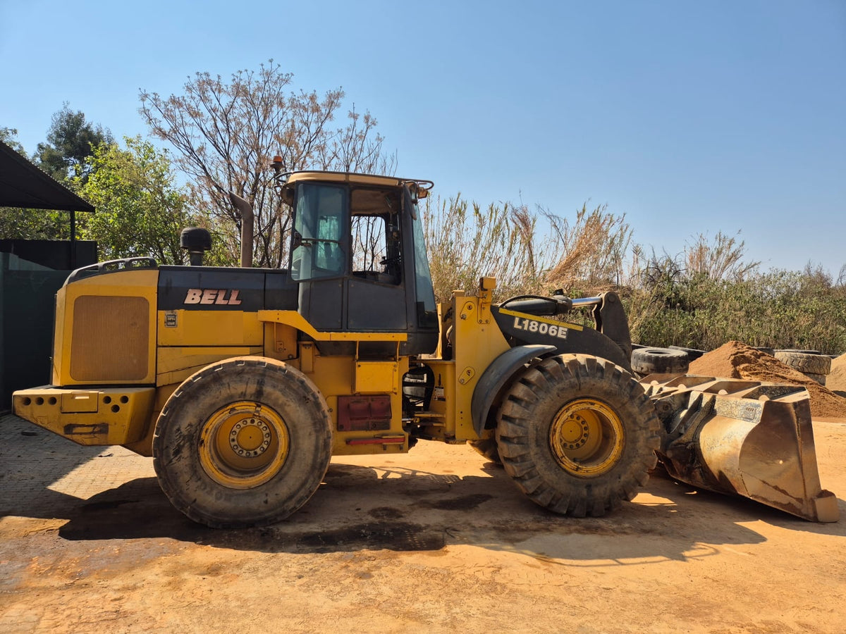 BELL 1806E LOADER
