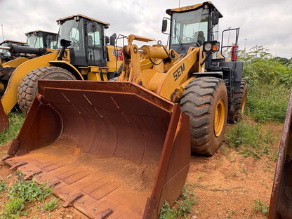 SEM 660D wheel loader on site