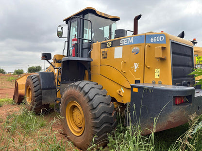 SEM 660D wheel loader on site
